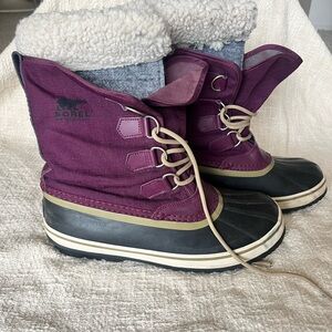 Sorel Women’s Winter Carnival Purple Winter Boots